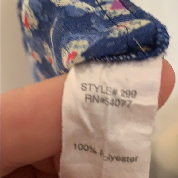 CAbi Style 299  Button  Back Floral Split Blouse - Picture 6 of 8